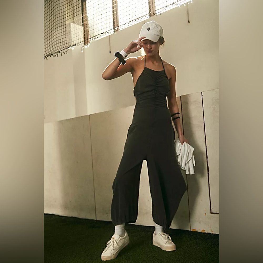 ISO FREE PEOPLE Sunny Daze Jumpsuit